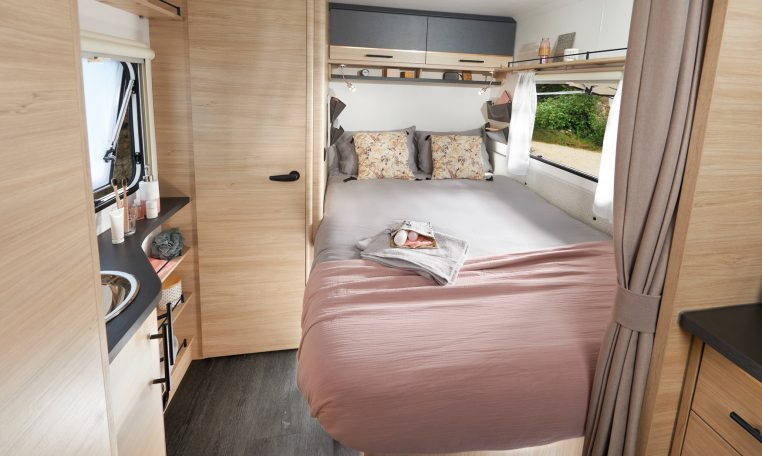 Caravelair Antares Titanium 455 Slaapkamer