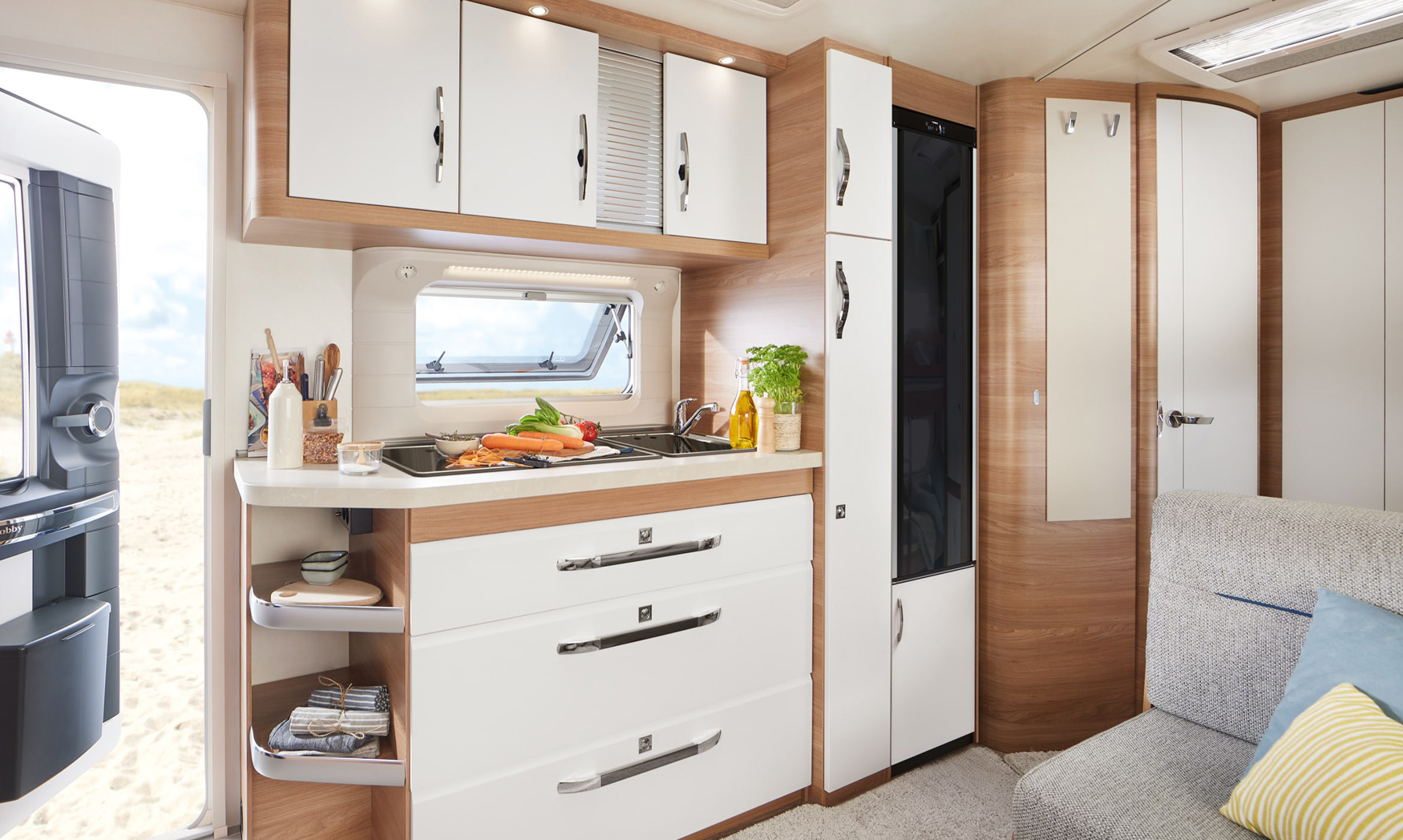 Hobby De Luxe 545 KMF Model 2023 Cannenburg Caravans en Campers De