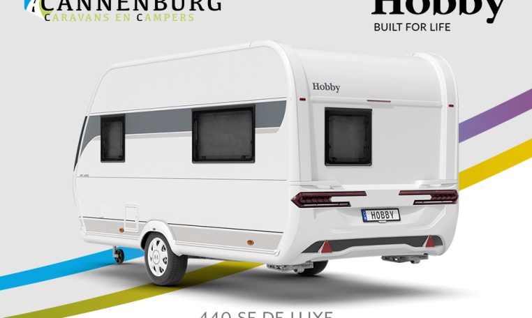 Buitenkant Hobby caravan modeljaar 2024 Hobby De Luxe 440 sf back